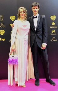 Ángela de Miguel e hijo